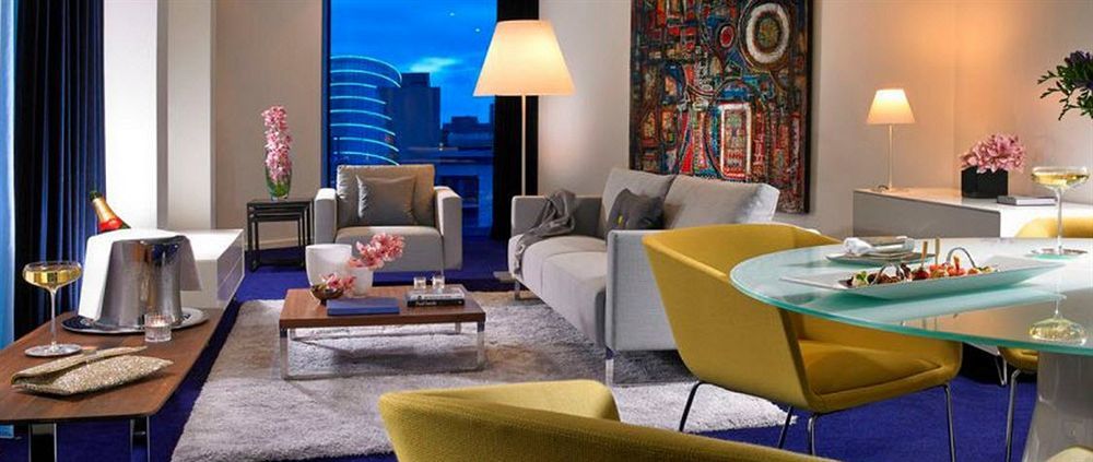 Anantara The Marker Dublin- A Leading Hotel Of The World المظهر الخارجي الصورة Interior of a suite at the Mandarin Oriental, Munich